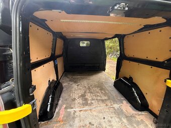 Ford transit castom - 9