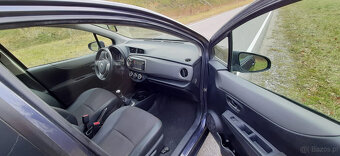 Yaris 1,4 D 90KM Comfort 2012r 186 800 km NAVI kamera zarej. - 9