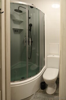 Wynajmę przytulną kawalerkę. - 9