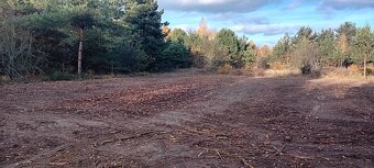 Atrakcyjna działka z dostępem do mediów (światłowód) w drodz - 9