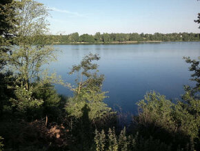 SEZON--2025-Samodzielny dom z ogrodzoną działką nad jeziorem - 9