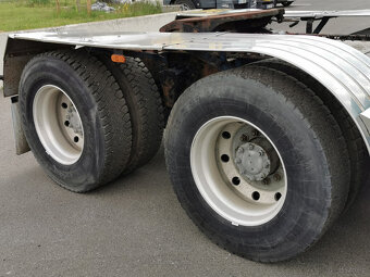 Sprzedam ciągnik siodłowy VOLVO VVN EURO 3 z retarderem - 9