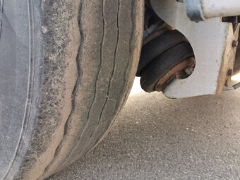 Sprzedam naczepę wywrotkę STAS S300CX o pojemności 50 m3 - 9