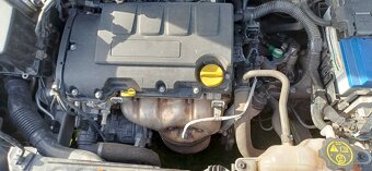 CORSA E - 9