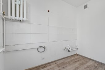 4 pokoje, balkon + piwnica w centrum Gryfina. - 9