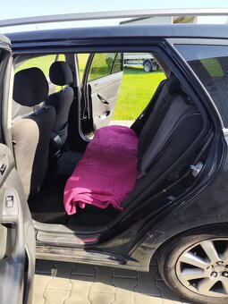 Sprzedam Toyota Avensis II 2005 - 9