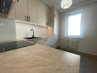 3 pokoje, 61,07m2, I piętro, balkon, po remoncie,Staszica - 9