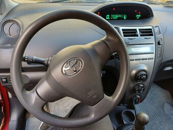 Toyota Yaris - 9