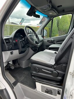 VW Crafter - 2.0 TDI Ambulans / Karetka - Manual - 9
