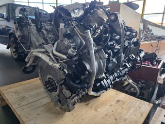SILNIK DCB 3,0 TFSI AUDI Q7 / PORSCHE - 9
