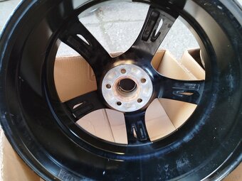 A100# Alufelgi 20" 5x108 et40 8J Volvo Ford - 9