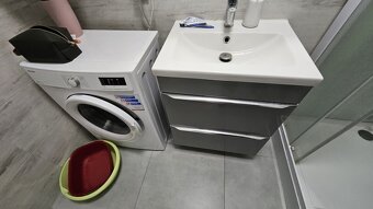 Wynajmę nowoczesne małe mieszkanie. 20 m. Kuchnia aneks kuch - 9