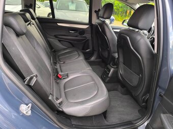 sprzedam BMW Seria 2 218d GT - 9
