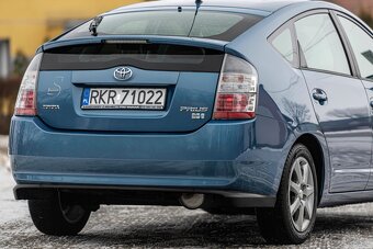 Toyota PRIUS - 9