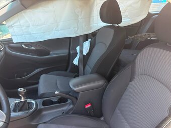 Hyundai I30 1.0i 88kw, r.12/2017, klimatyzacja - 9
