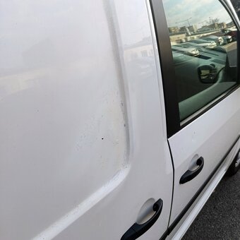 🚗 VW Caddy Maxi 1.6 TDI (2012) – Niezawodny XL do pracy - 9